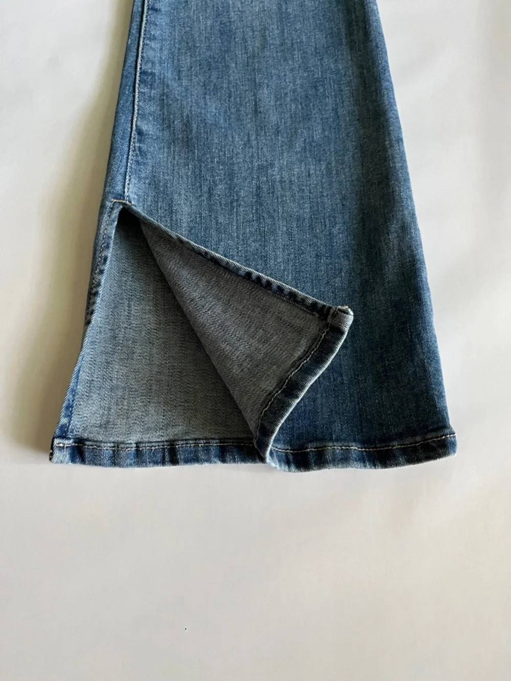 DL1961 Bridget Mid Rise Instasculpt Boot Size 25 - Picture 9 of 16